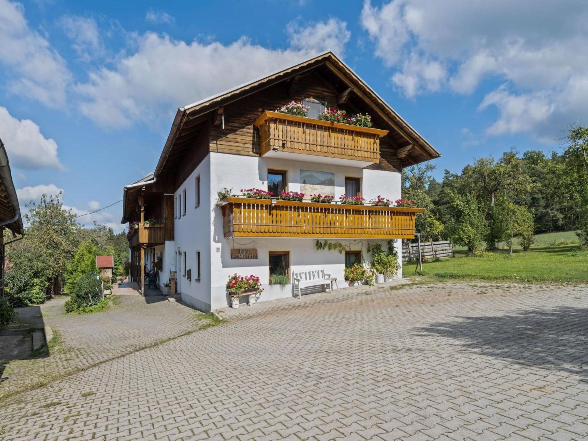 Farmhouse In Neukirchen Near Heiligen Blut Neukirchen beim Heiligen Blut Kültér fotó